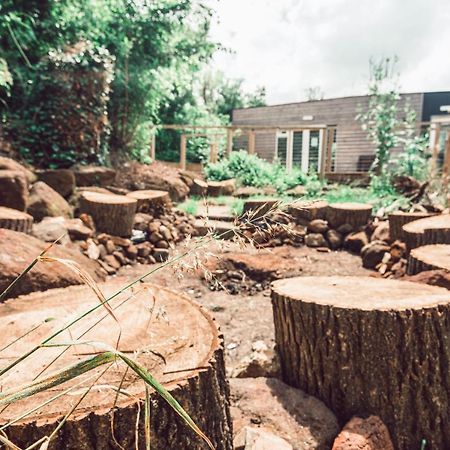 Clophill Eco Lodges Bagian luar foto