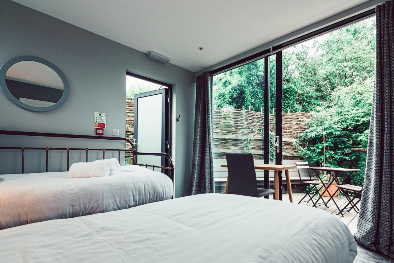 Clophill Eco Lodges Bagian luar foto