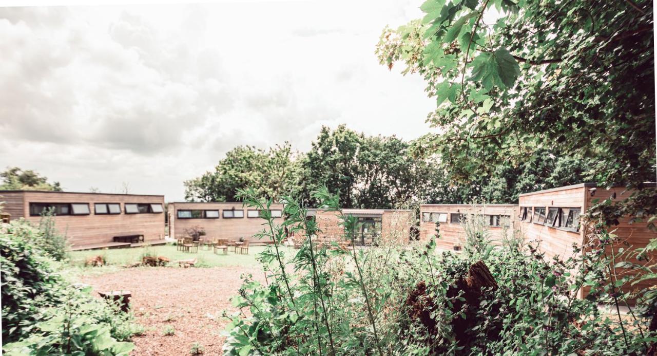 Clophill Eco Lodges Bagian luar foto
