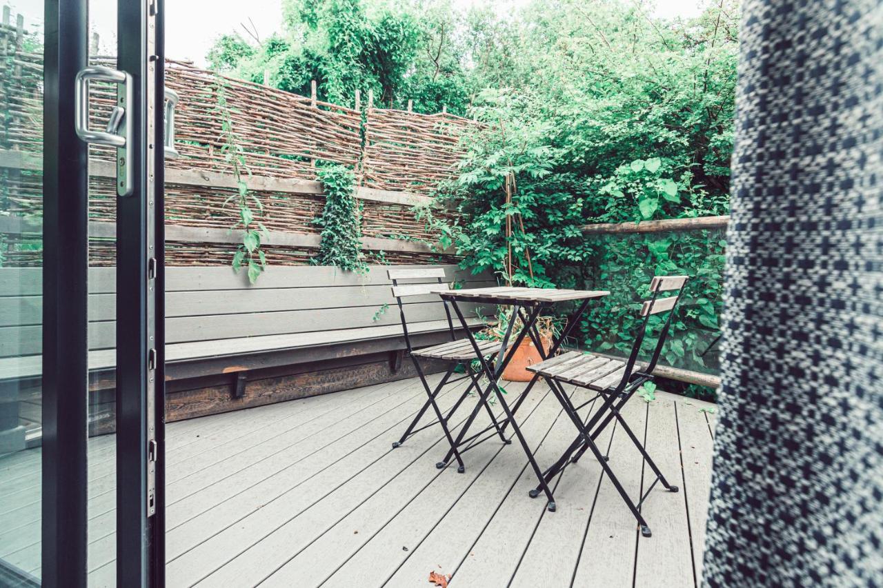 Clophill Eco Lodges Bagian luar foto