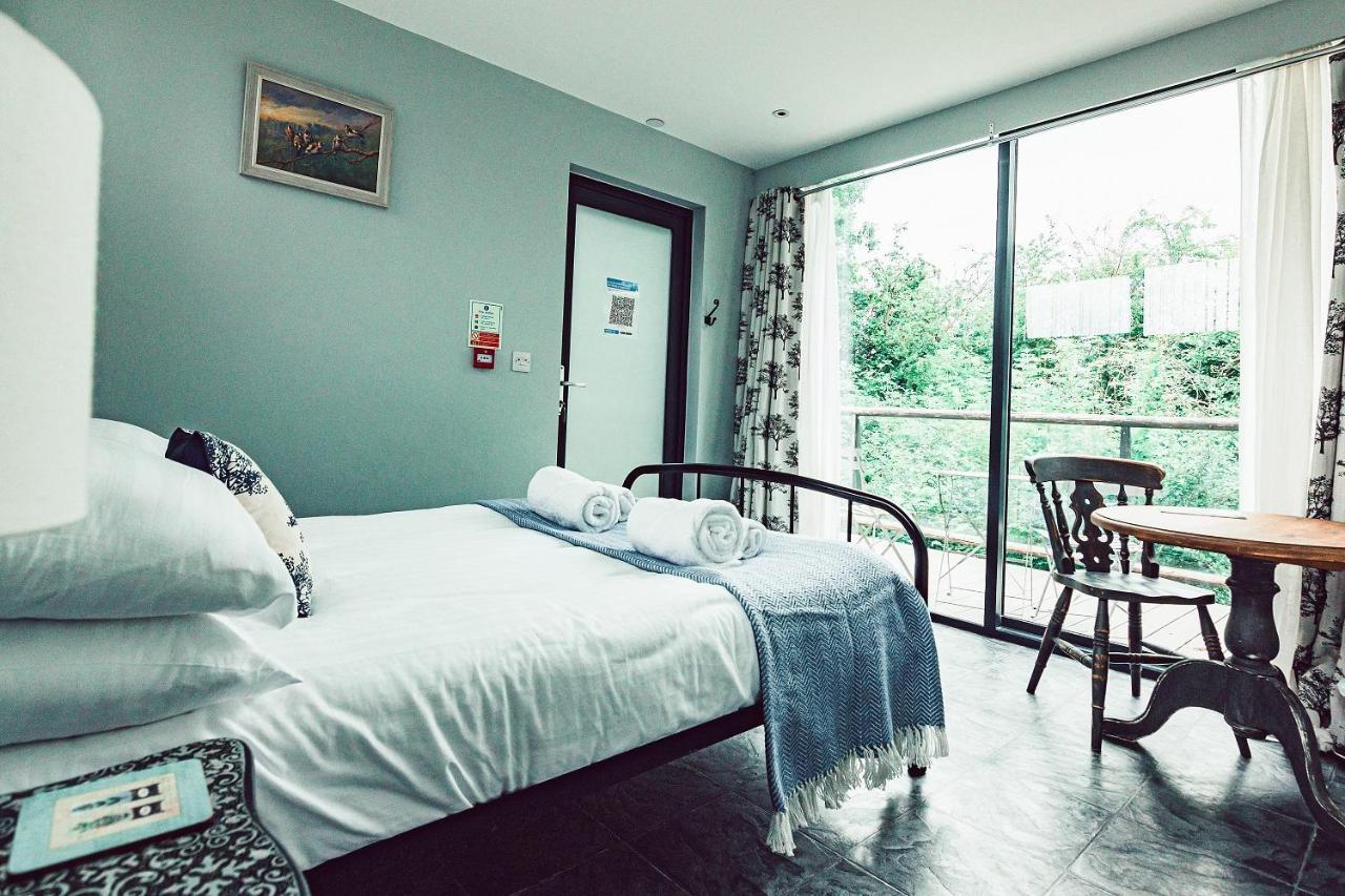 Clophill Eco Lodges Bagian luar foto